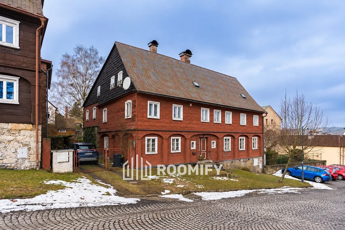 Prodej rodinného domu 409 m², pozemek 601 m²